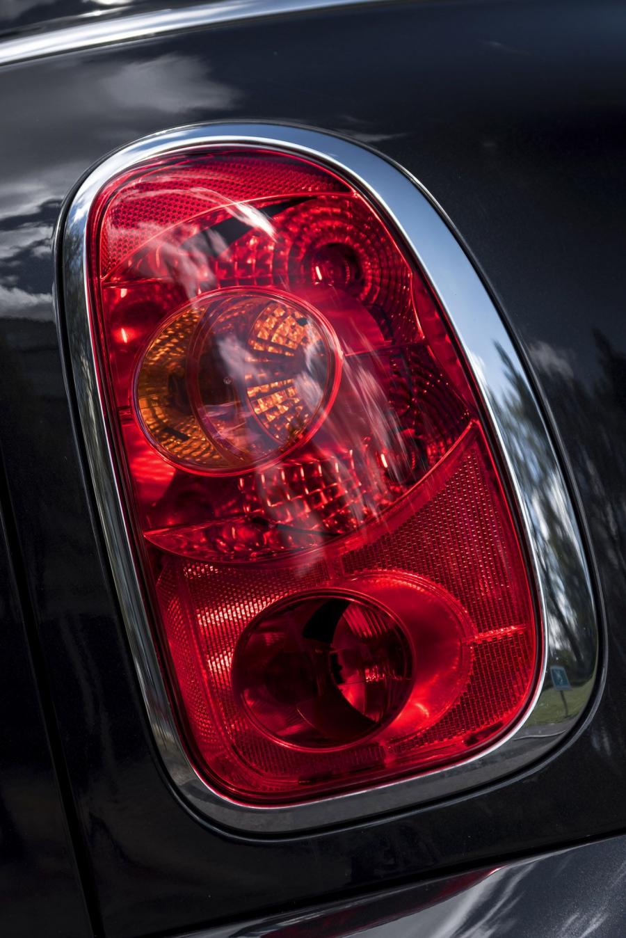  Mini Cooper Countryman D All4 Business 2015 года  (фото 4 из 8)
